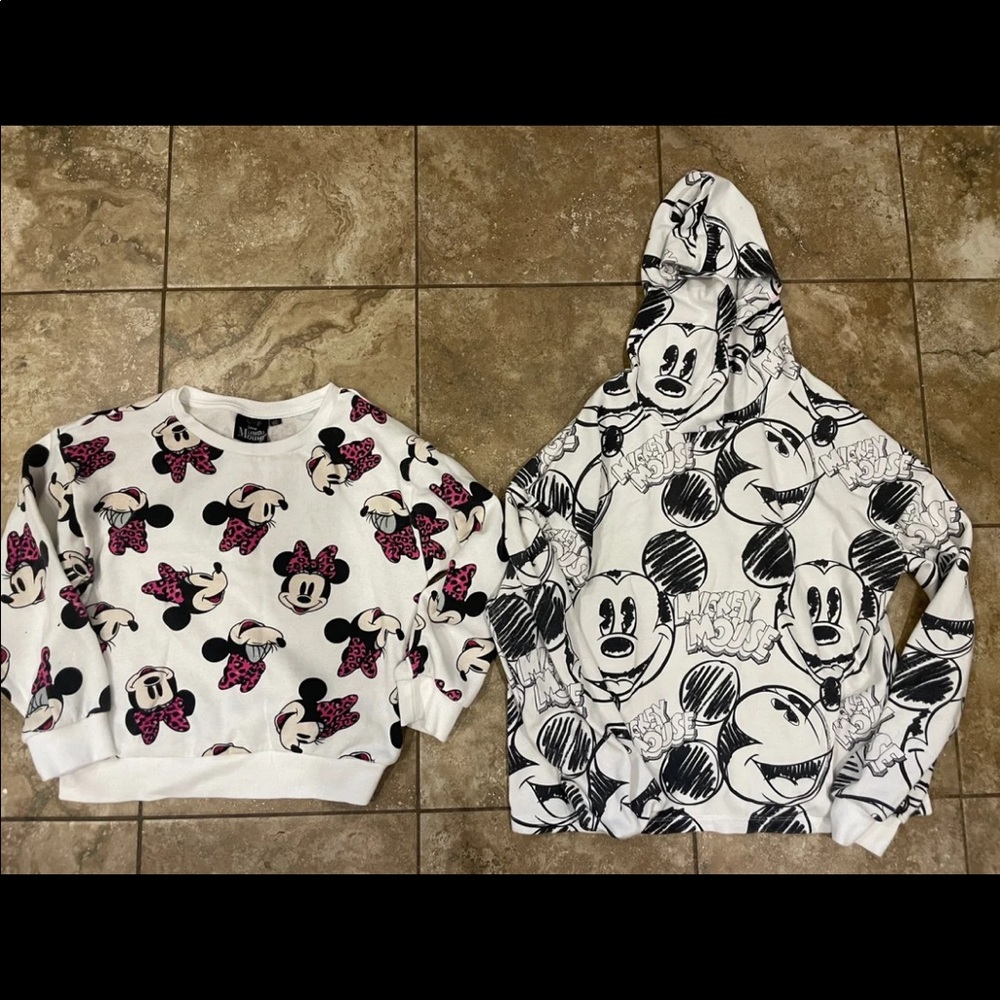 Disney sweatshirts/hoodie
